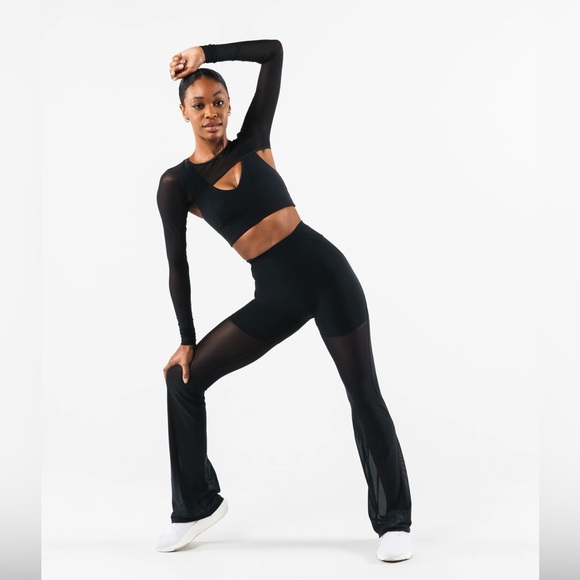 Alphalete Astor flared pants - Picture 6 of 12